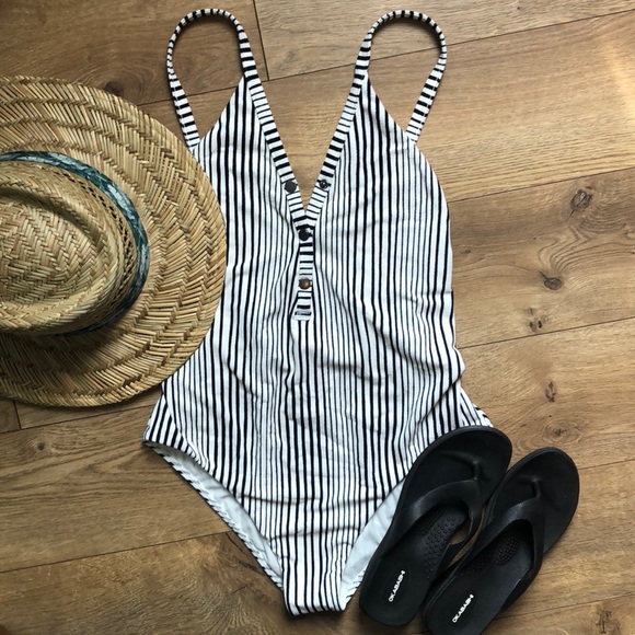Billabong Other - NWT Solid and Striped Billabong Bathing-suit.
